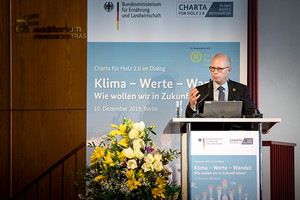 Key Note von Prof. Dr. Günther Bachmann, Rat für Nachhaltige Entwicklung zum Thema „Nachhaltiges Wirtschaften – wo stehen wir in Deutschland?“. Quelle: BMEL/FNR/photothek