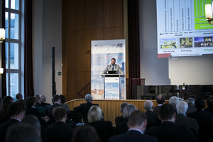Dr. Björn Dietrich, Behörde für Umwelt und Energie Hamburg, Impuls "Nachhaltig bauen - Herausforderungen und Chancen aus Sicht von Kommunen, Industrie und Gewerbe", Quelle: BMEL/photothek.net